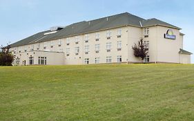 Days Inn By Wyndham Orillia