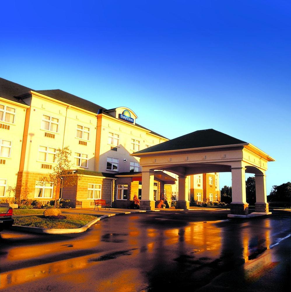 Days Inn By Wyndham Orillia Exterior foto
